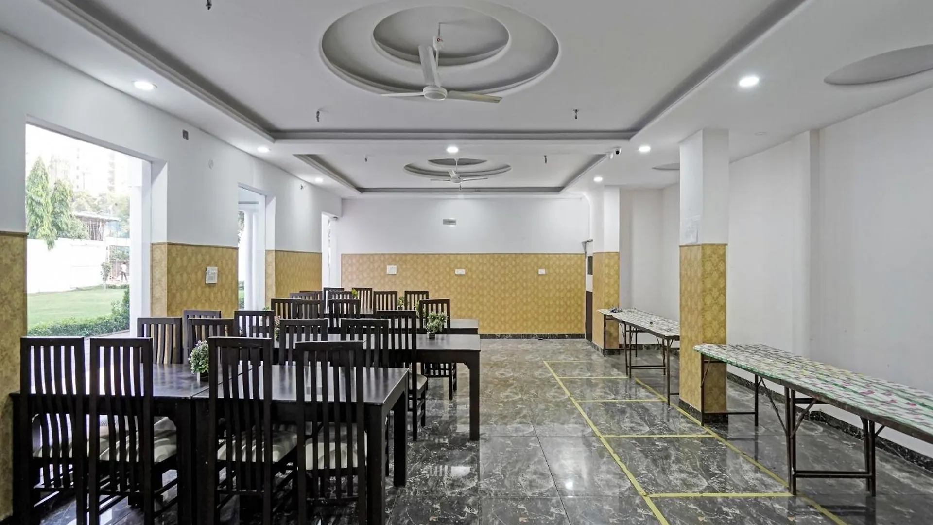Hotel O Rajvanshi Paradise Gurgaon