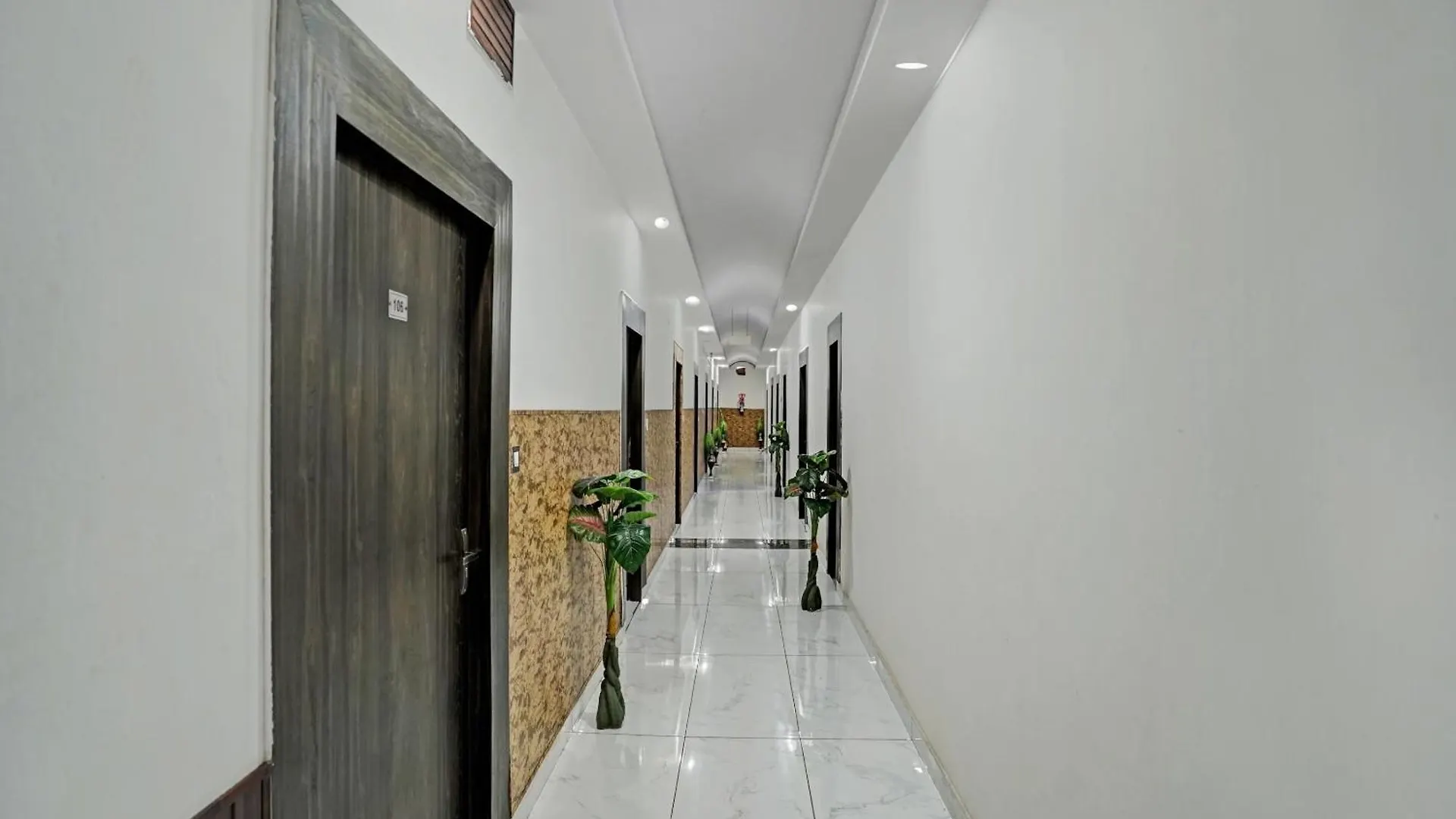 Hotel O Rajvanshi Paradise Gurgaon