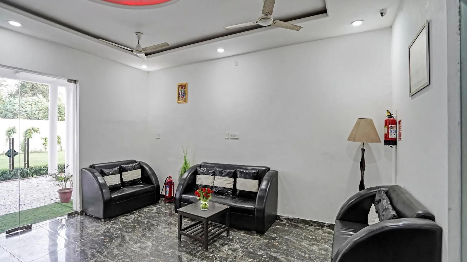 Hotel O Rajvanshi Paradise Gurgaon